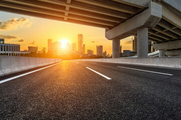 宝马x5插电混动上绿牌